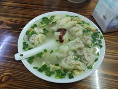 -胖子馄饨坊