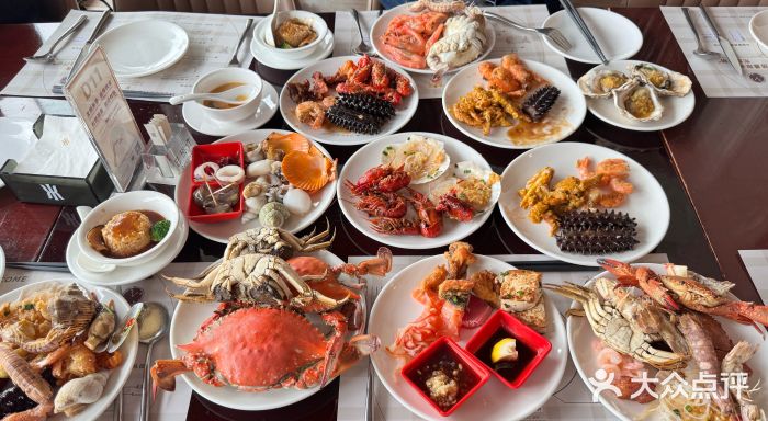 荣誉国际酒店-云顶旋转餐厅图片