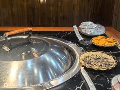 -袁小二大东北铁锅炖(吉祥村总部)