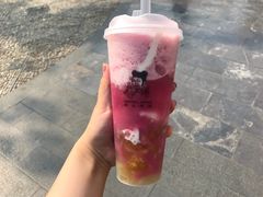 -沪上阿姨鲜果茶(世茂广场宽厚里店)