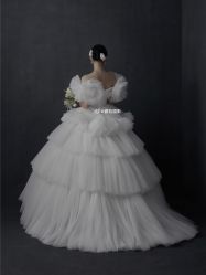 -至臻微拉婚纱摄影