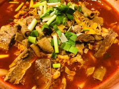 -云海肴·汽锅鸡·云南菜(天山百盛优客店)