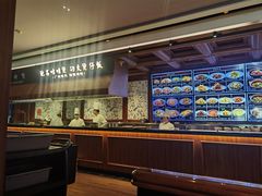 -八府香鸭·啫啫煲(华山路店)