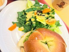 青酱鸡肉贝果三明治-OUR Bakery(三里屯太古里店)