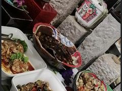 -四囍码头海鲜烧烤自助火锅(外滩南京东路悦荟广场店)