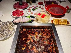 -二荆条·蜀鲜汇城市森林火锅