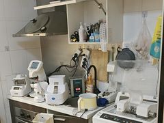 -优医视平价眼镜蔡司依视路折扣工厂店(十里堡店)