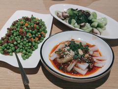 -渝信川菜 · 川味家常菜(财富购物中心店)