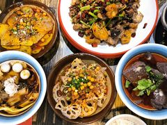 -冯烫烫跷脚牛肉·川菜小馆(武胜西街店)