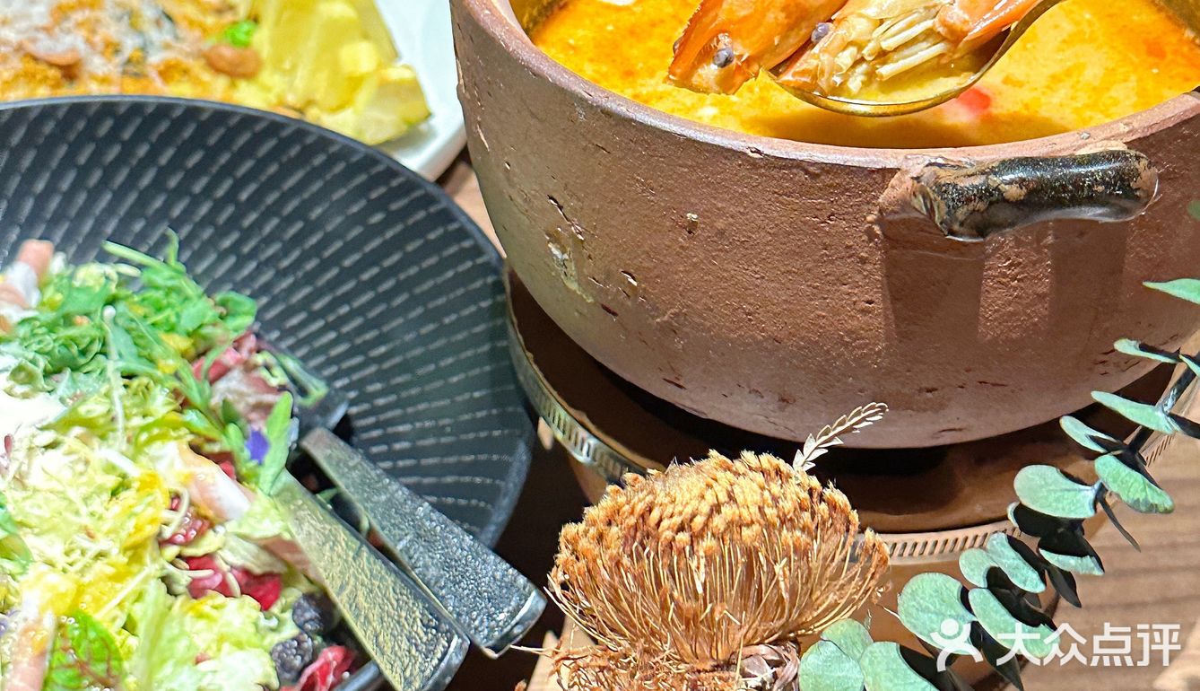 一整个高级住了！这个南洋料理餐厅！