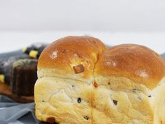 双橄榄芝士吐司-WHEAT&BAKER-麥(凯德来福士店)