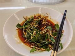 水豆豉鱼腥草拌薄荷-云腾食府·云南菜