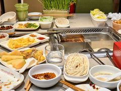 -海底捞火锅(新松江路生日主题店)