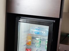 -桔子酒店(上海西藏北路地铁站店)