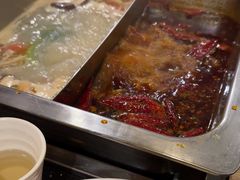 -百年川椒重庆老火锅(光谷店)