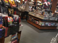 -西西弗书店&矢量咖啡(凯德晶萃广场店)