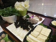 -八宝牛潮汕鲜牛肉火锅(净月店)