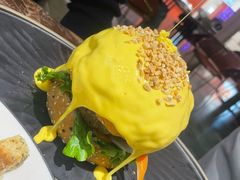 瀑布芝士牛肉汉堡-Let'sBURGERplus·非常创意汉堡(三里屯店)