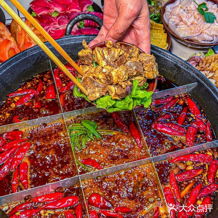 在重庆，本地人才知道 0元玩转这座城 重庆九街