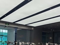 -DJI大疆(深圳华强北曼哈授权体验店)
