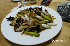 Scallion Stir-fried Octopus
