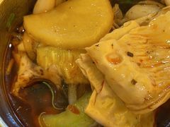 -鸿顺老铁锅美蛙鱼府(解放碑店)