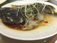 -顺峰渔港中国人的餐厅