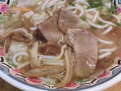 -鑫花溪牛肉米粉(人民广场店)