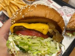 -The Habit Burger Grill 哈比特汉堡(世博店)