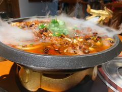 镇店水煮牛肉-厨道重庆菜馆(鸳鸯店)