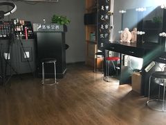 -洛华艾芭纹绣美甲化妆培训学校(河西校区)