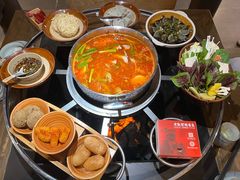 -野山舂·贵州现舂酸汤牛肉(东山店)