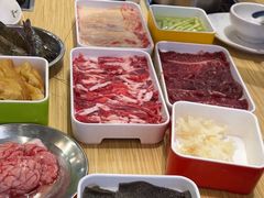 -杨老板·海鲜集市火锅·鲜切牛肉(中防万宝店)