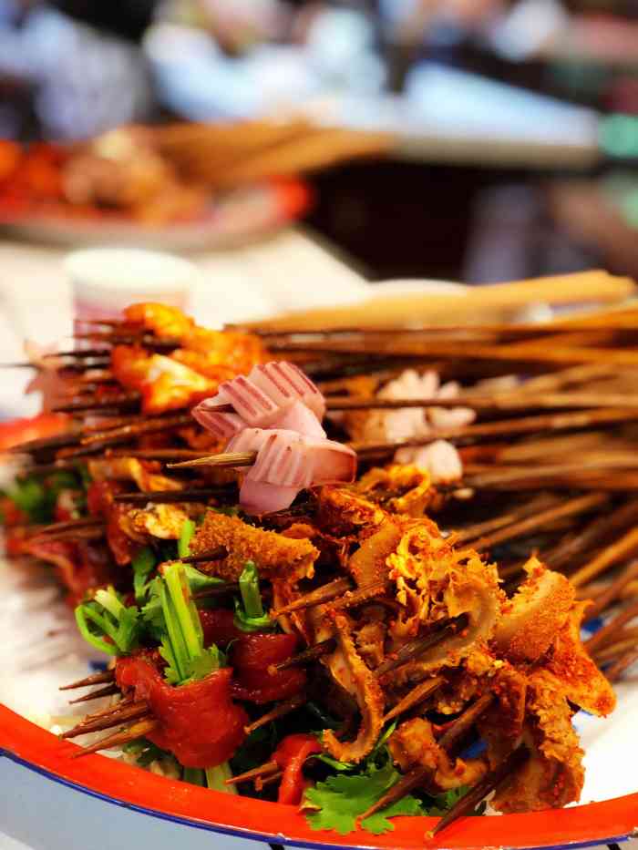 怒火八零牛肉串串三峡广场店(三峡广场店)-"偶然走到沙坪坝,顺便撸个