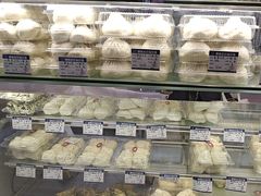 -白玉兰食品甜凤店(合生汇店)
