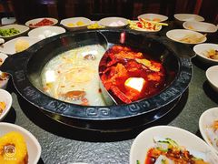 -火云天重庆火锅自助(中山路店)