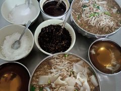 -正宗杨记普洱酸醋米线(总店)
