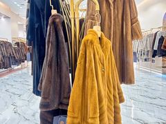 -肃宁华斯国际裘皮城