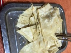 油饼半张-教师之家赵家羊汤馆(东青龙街店)