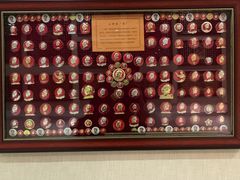 -毛泽东像章珍藏馆