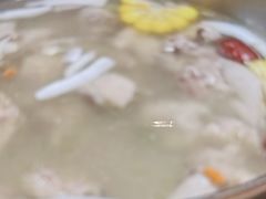 -喃喃椰·糟粕醋·椰子鸡火锅(七堡花园店)
