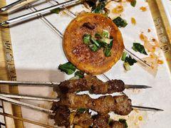 -街角等你.大连海鲜烧烤.经典铁板海鲜串(西安路店)