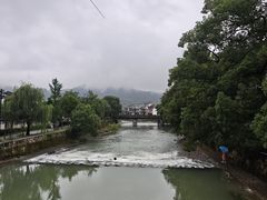 -知鱼轩