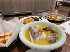 -港丽餐厅(正大店)
