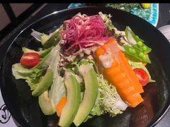 -山川小町·极番烧肉(新地假日广场店)