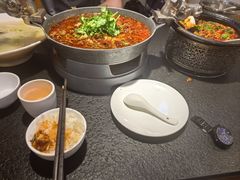 -万重锦·人文川菜馆(骡马市店)