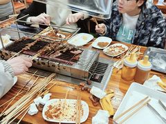 -哈尔滨小酒馆·鲜肉现穿自助烧烤(康新花园店)