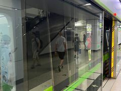 -白石桥南(地铁站)