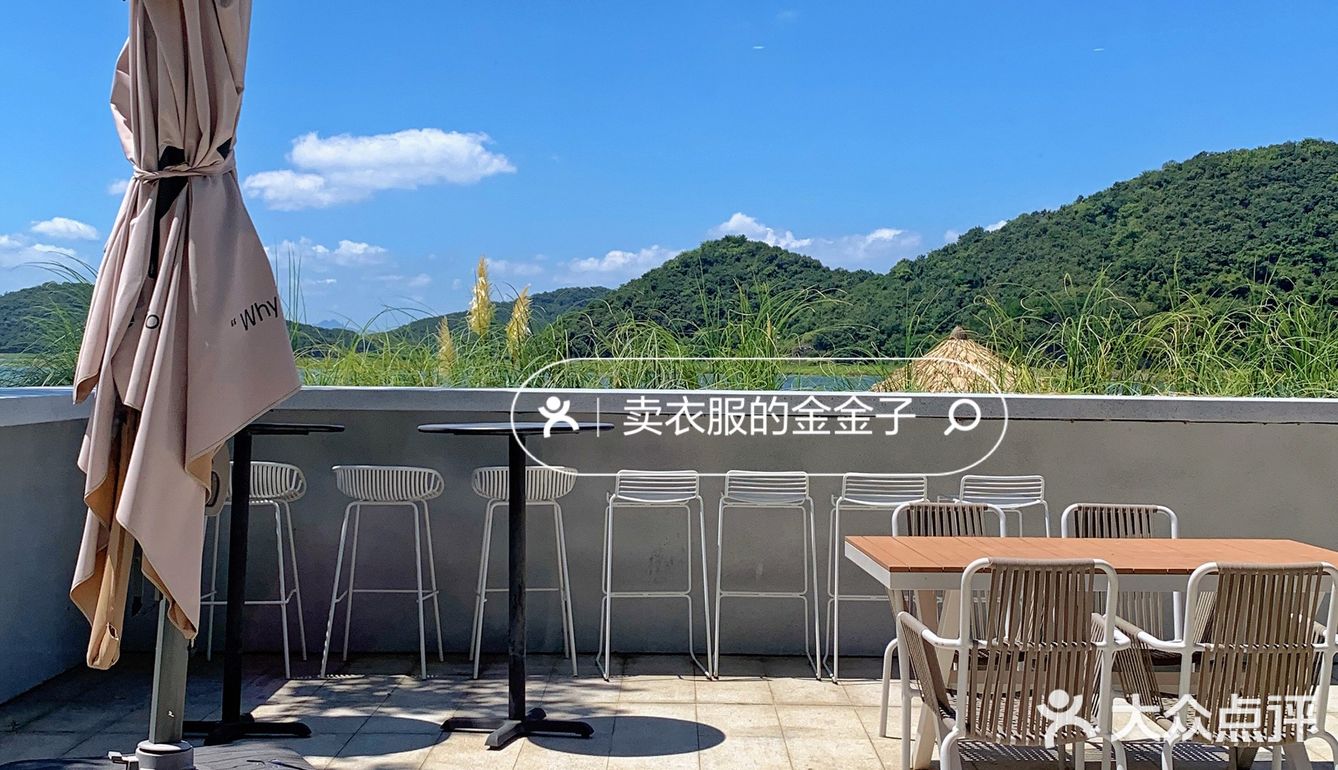 宁波探店✔️拥有绝美海景的玻璃咖啡屋☕️