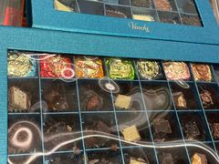 -VENCHI 闻绮(北京国贸商城店)